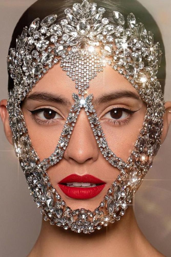 Hilda Diamond Face Decoration Cover