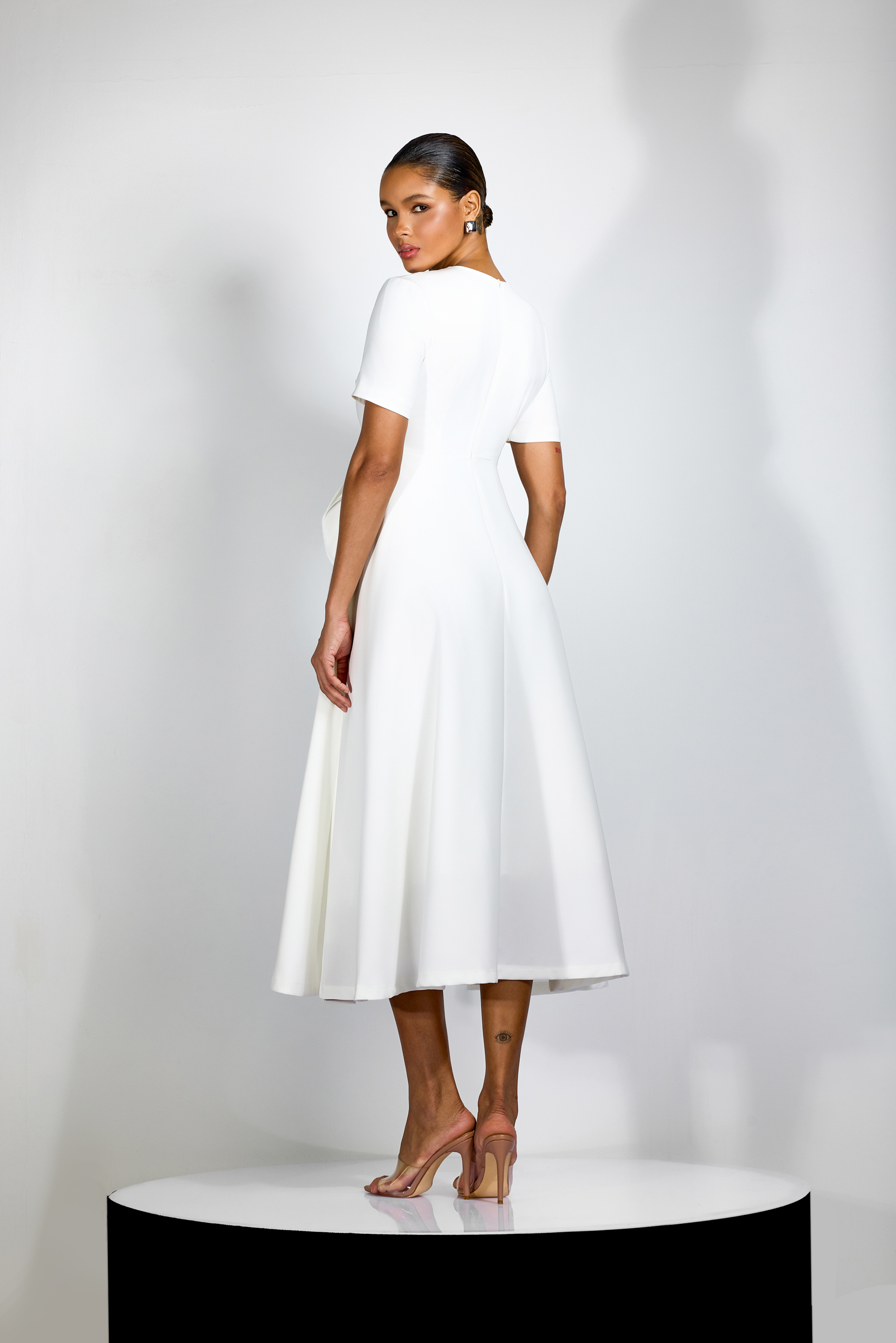 Ava Floral Applique Short Sleeves Midi Dress